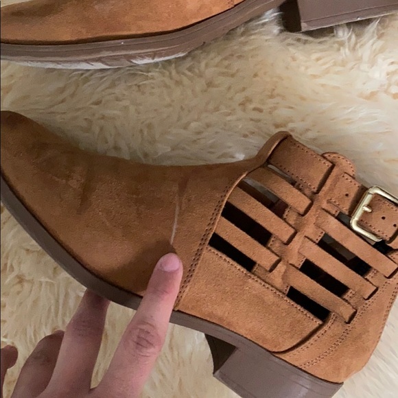 American Eagle Booties - Picture 3 of 5